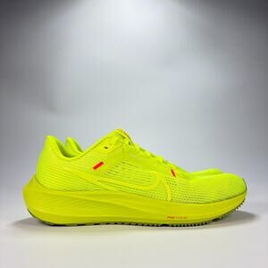 Nike Air Zoom Pegasus 40 Neon Yellow Running Shoes DV3854-700 Women’s Size 9.5